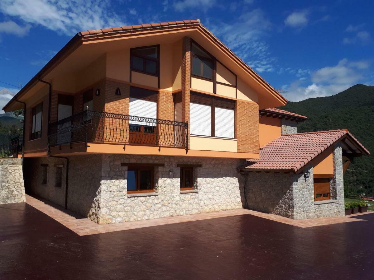 Apartamentos Camino Santo Toribio Mieses المظهر الخارجي الصورة